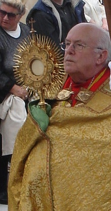 Sacrament Cardinal Danneels.jpg
