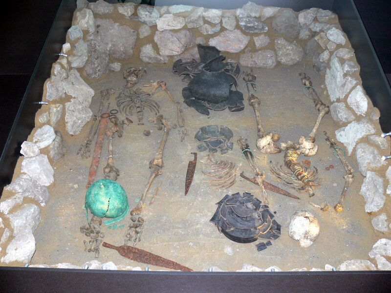 Bestand:KMH - Grab 39.jpg