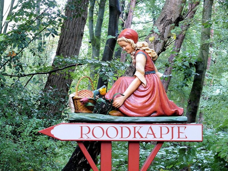 Bestand:Roodkapje-efteling-01.jpg