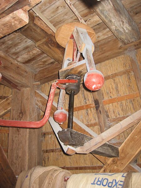 Bestand:Walderveense molen regulateur.jpg