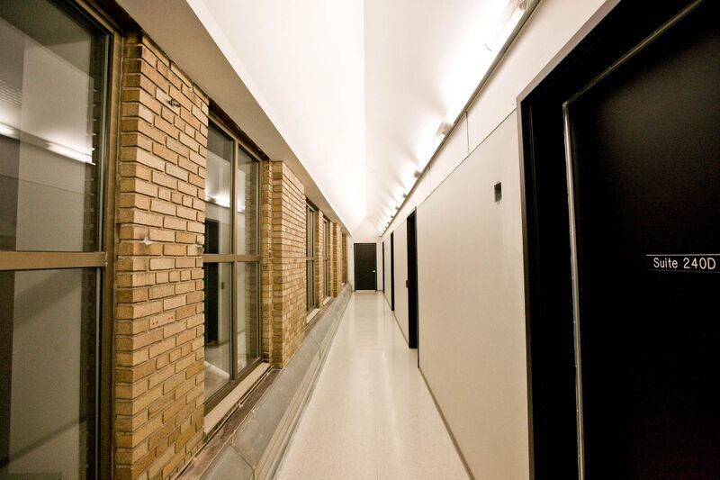 Bestand:Suite Hallway.jpg