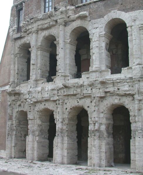 Bestand:RomaTeatroMarcelloArcate.jpg